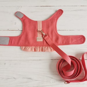 Bright coral cat harness vest with ruffles woll padded inside with leash, Linen cat walking harness vest image 1