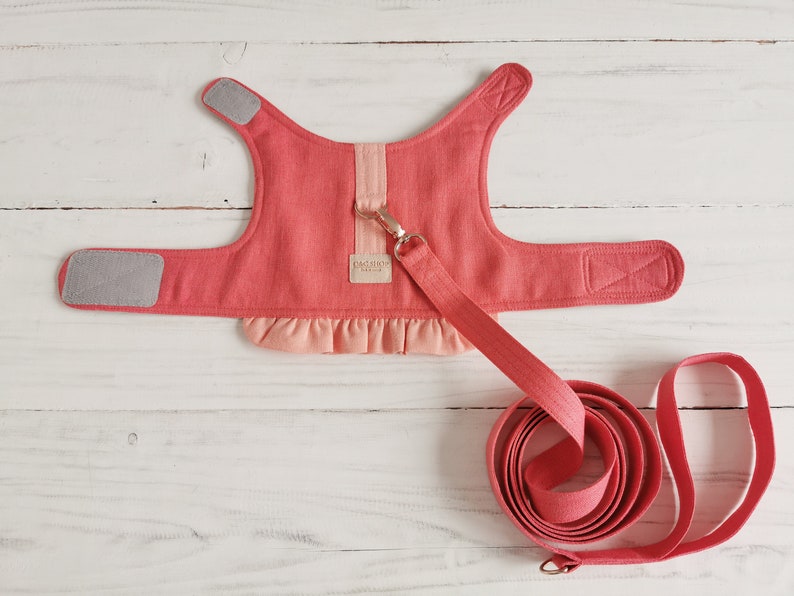 Bright coral cat harness vest with ruffles woll padded inside with leash, Linen cat walking harness vest image 1