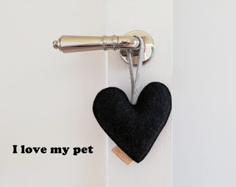 Czarne serce dla miłośników zwierząt, wełniana dekoracja dla miłośników zwierząt, wystrój domu dla zwierząt, zabawki dla zwierząt, wystrój domu w kształcie serca