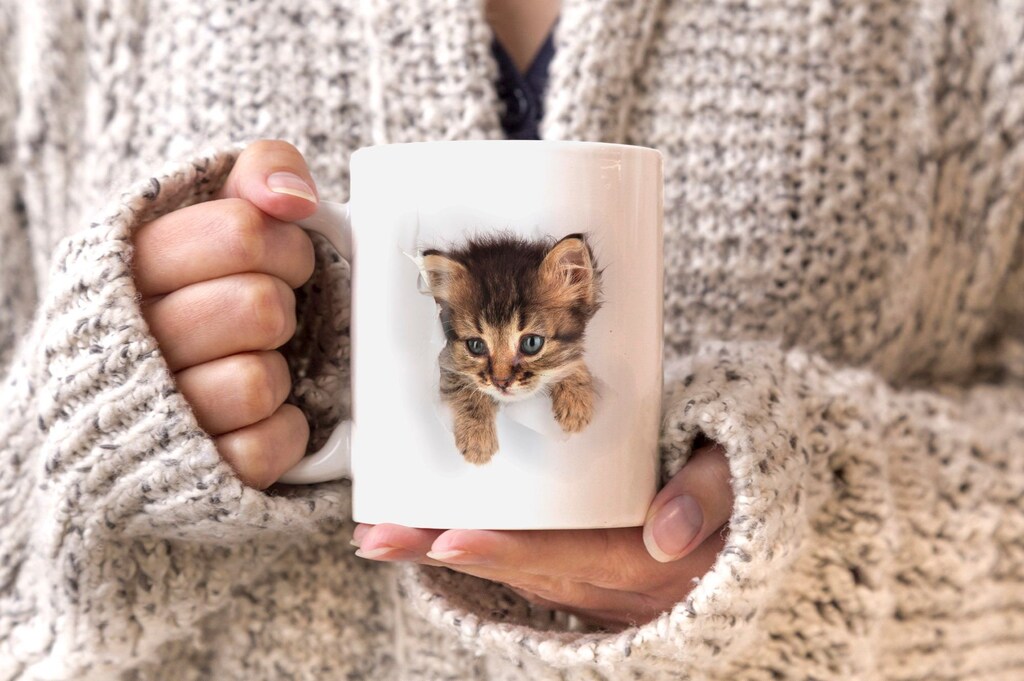 LookHUMAN Tazza Kamala Harris 'Childless Cat Ladies' - Tazza Da Caffè In Ceramica 425g, Stampa Fronte/Retro, Regalo Divertente
