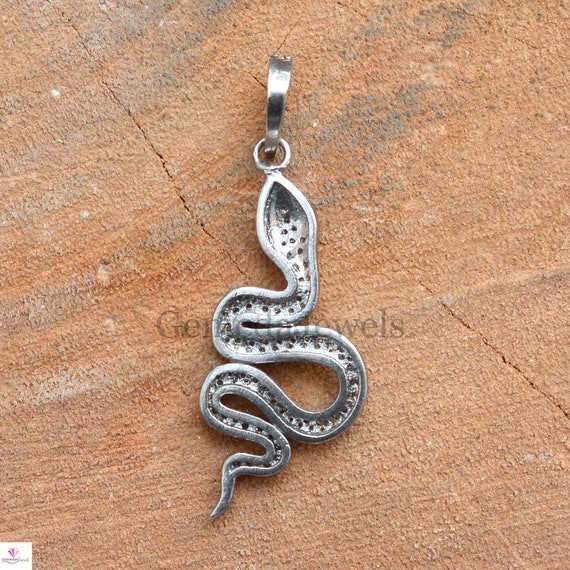Portachiavi Ciondolo Serpente Con Fantasia In Metallo, Colore Argento, Unisex, H-Customs