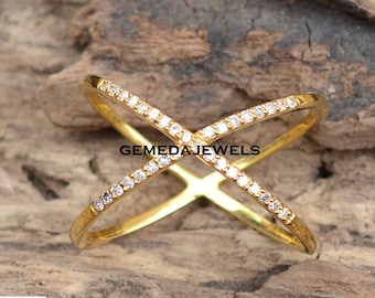 Bague pavée de diamants croisés : bijoux de mariage en or jaune 14 carats