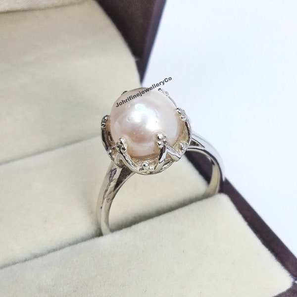 Pearl Ring - Pearl Promise Ring - Freshwater Pearl Ring - Pearl Jewelry - Purity Ring - June Birthstone Ring - White Pearl Ring -Dainty Ring