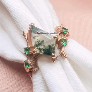 Moss Agate Kite Ring: Sterling Silver Branch Wedding Band