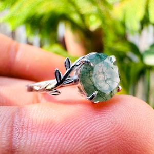 Nature-Inspired Moss Agate Ring with Leafy Silver Band - Handmade Bohemian Gemstone Jewelry - Unique Engagement Ring - Botanical Ring