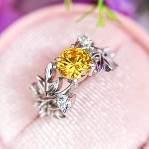 Natural Citrine ring, leaf shaped, November birthstone, round cut gemstone, birthday gifts, leaf Jewelry, Rings, Prong Ring, Engagement Ring