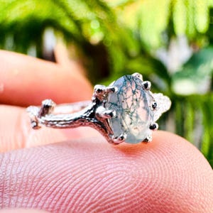 Vintage Moss Agate Promise Ring - Leaf Unique Nature-Inspired Silver Ring - Boho Wedding Jewelry - Handmade Gemstone Ring - Custom Agate