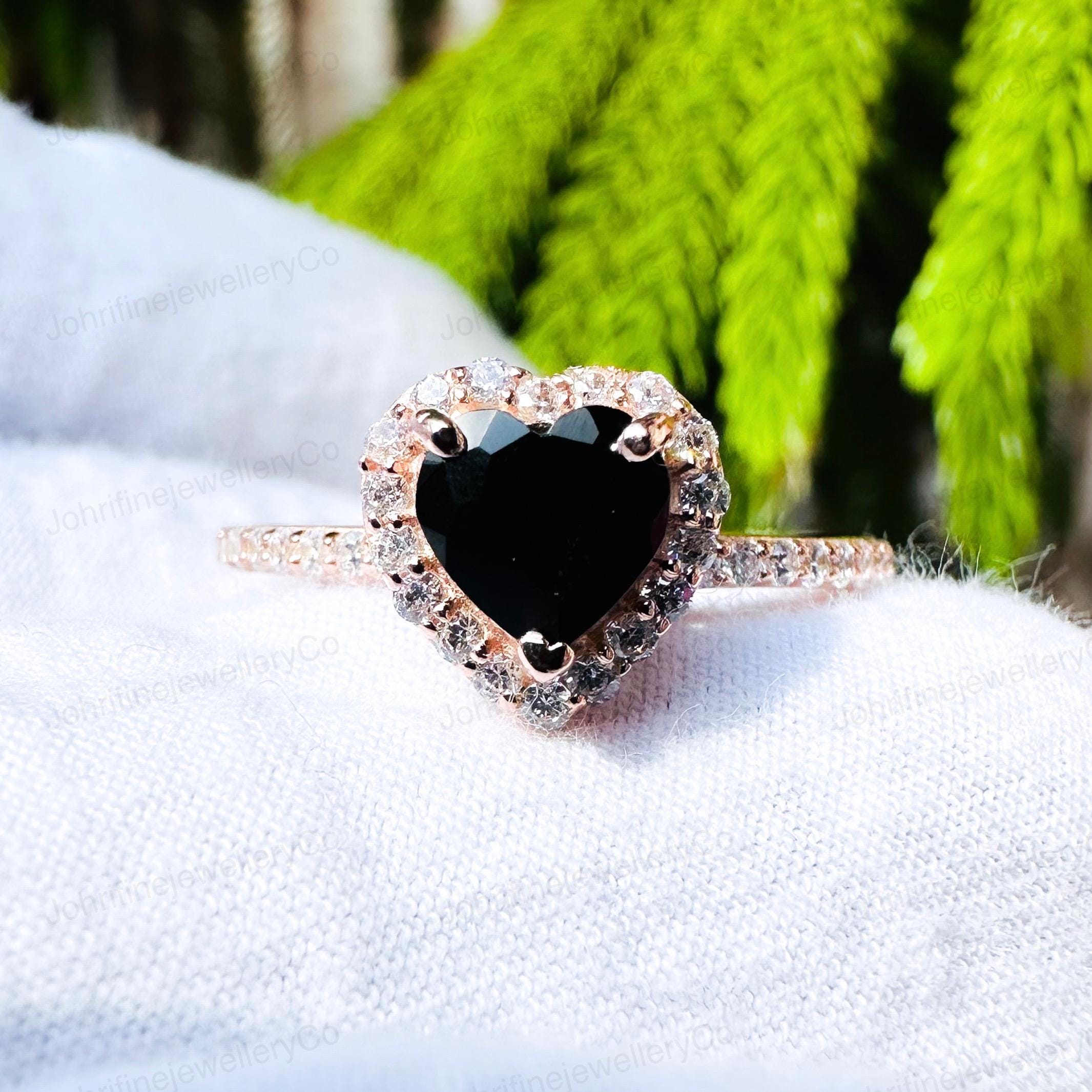 ヴィンテージハートオニキス婚約指輪：スターリングシルバー製模造 