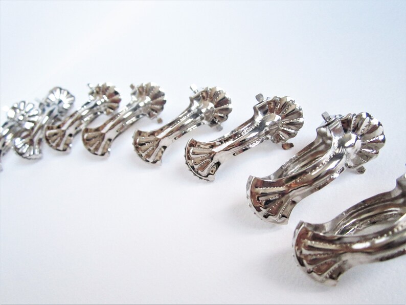 Silver Metal Drapery Clips NEW Curtain Rings Staples 10 pieces Ornate Claw Curtain Clips