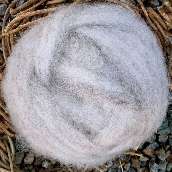 100% Natural Grey Finnsheep Roving