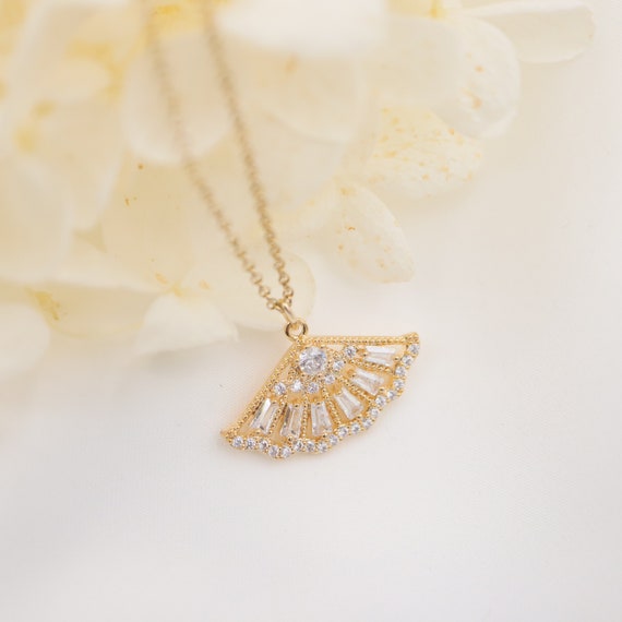 Vintage Fan Shaped Pendant Necklace Emerald Cut Diamond 14K Etsy