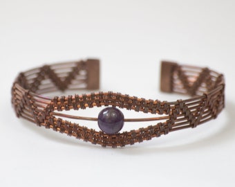 Wire copper wrap cuff bracelet with amethyst gemstone - Original women bracelet - unique jewelry for her - idea of women gift