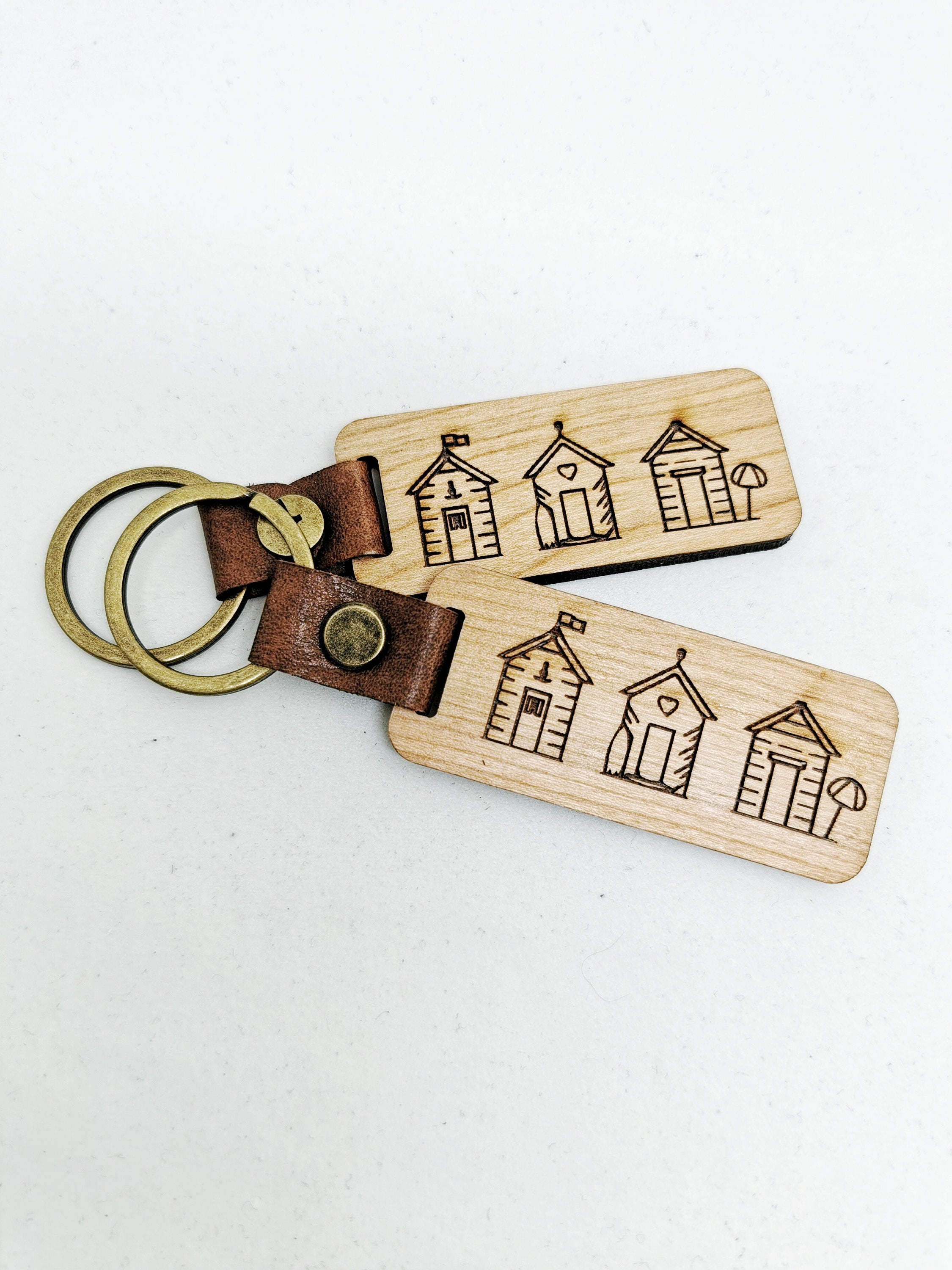 Beach outlet house keychain