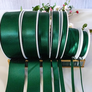 Grünes doppelseitiges Satinband, Beresford's Nr. 969 Forest Spitzenborte für Hochzeiten, 7 Breiten in 5 Meter Länge, Geschenkverpackung RECYCELT umweltfreundlich