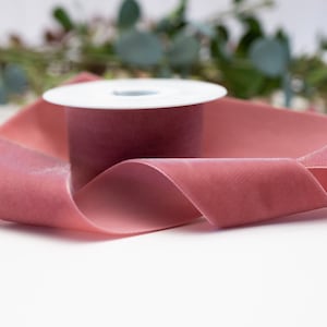 Dammigt rosa sammetsband, 9 mm 16 mm 22 mm 36 mm 50 mm, Snygg kant bröllops- och julpyssel, Berisford sammetsband Alt Rose