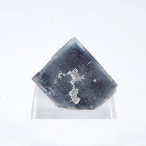 FLUORITE Marsanges, Haute-Loire, France 1.5x1.5x1.2cm 7g