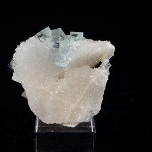 FLUORITE Marsanges, Haute-Loire, France 3x3x1.2cm 18g
