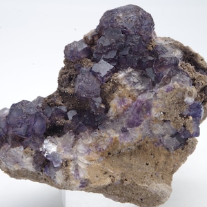 Fluorita, Rancennes Ardennes, Francia, 6.8x5x3.8 117g