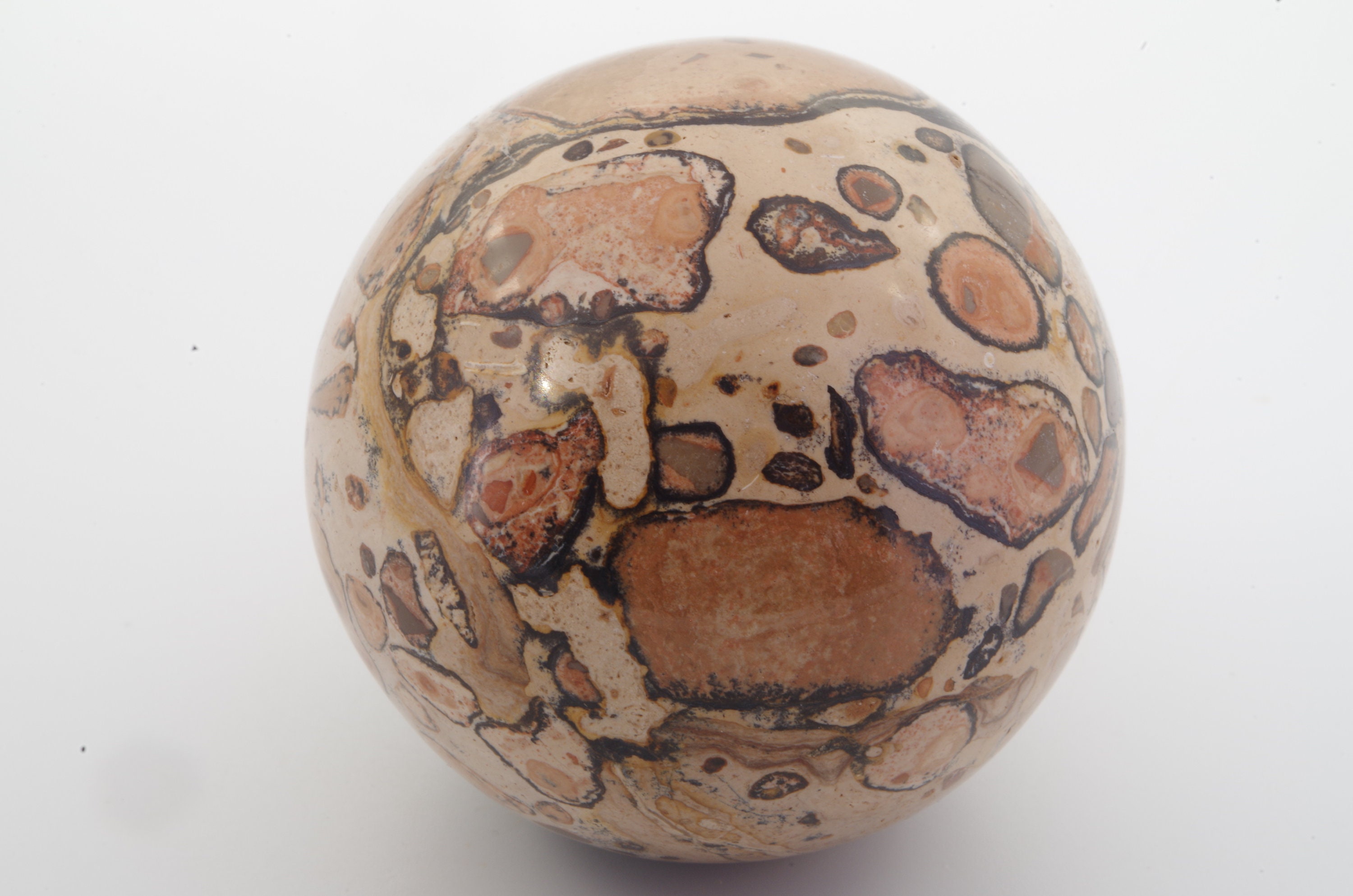 Sphère/Boule Léopardite Pérou/ 417 Gr /Diamètre/ 6.5 cm