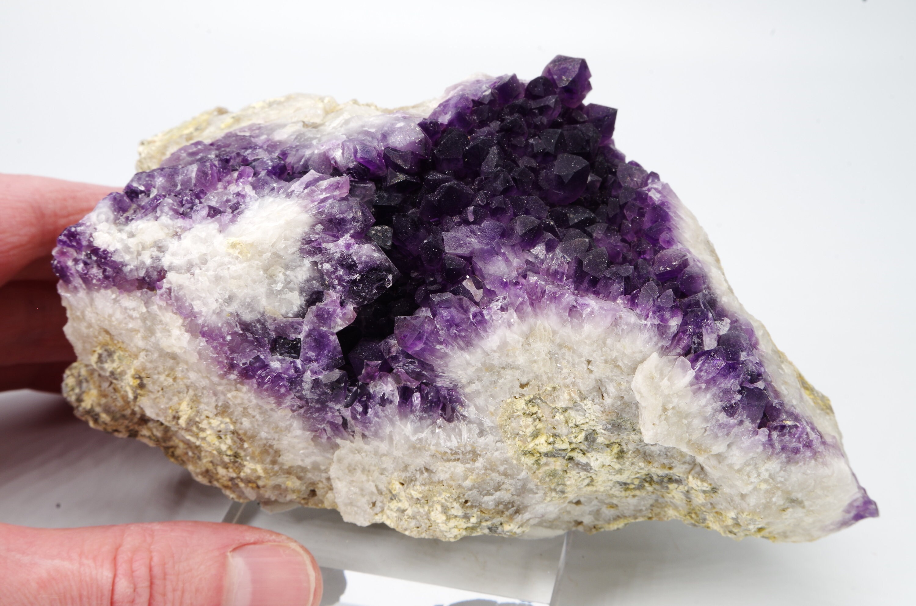 Améthyste Auvergne France 14x7x7cm 889G