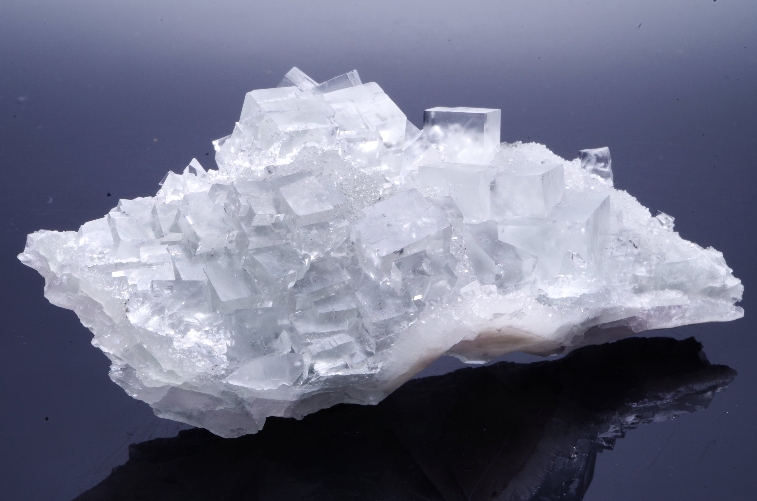 Fluorite Marsanges, Haute-Loire, France 10.5x5.5x2.6cm 178G