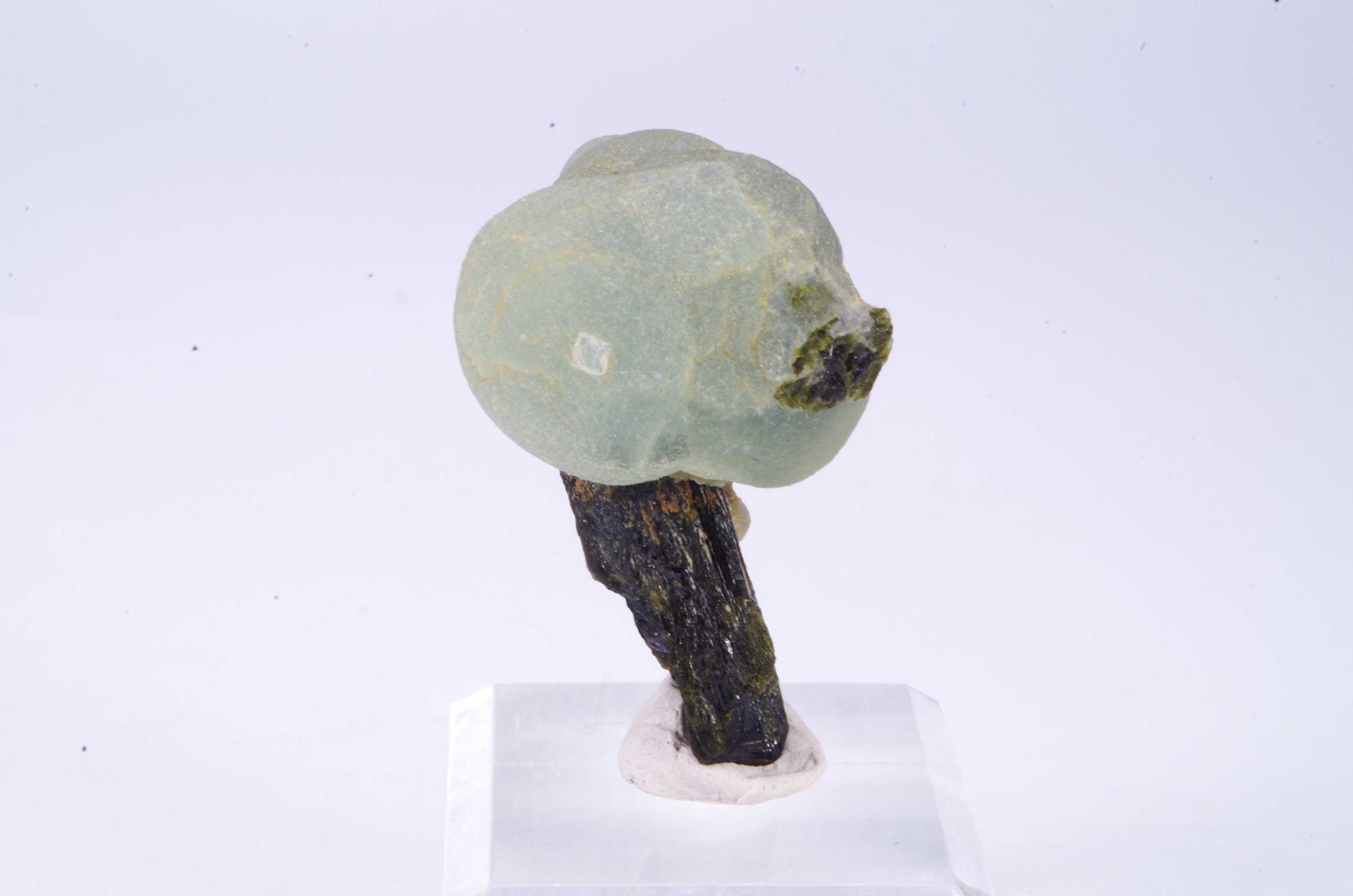 Epidote, Préhnite/Bendougou, Kaye, Mali Afrique/ 3.5x2.5x2 18G