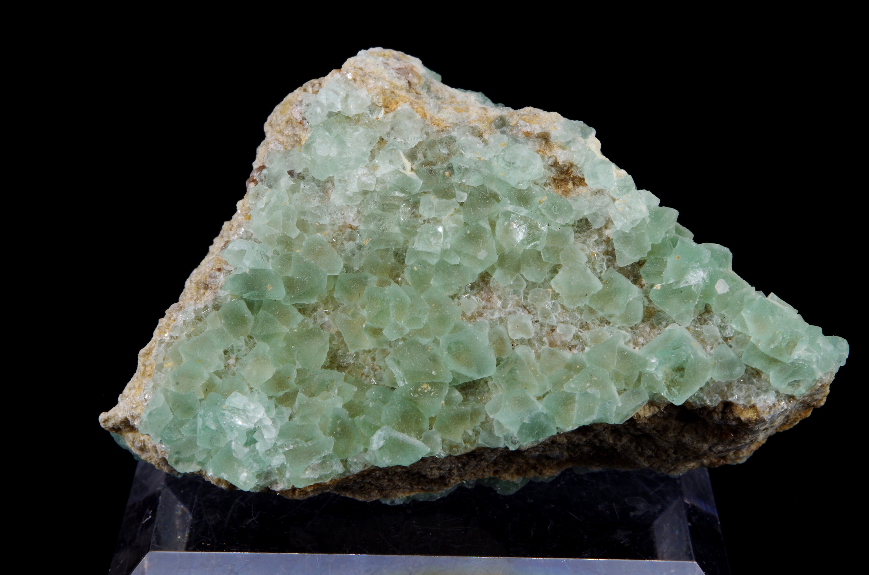 Fluorite Mine Berta Papiol Espagne 6.9x4.9x2.2cm 90G