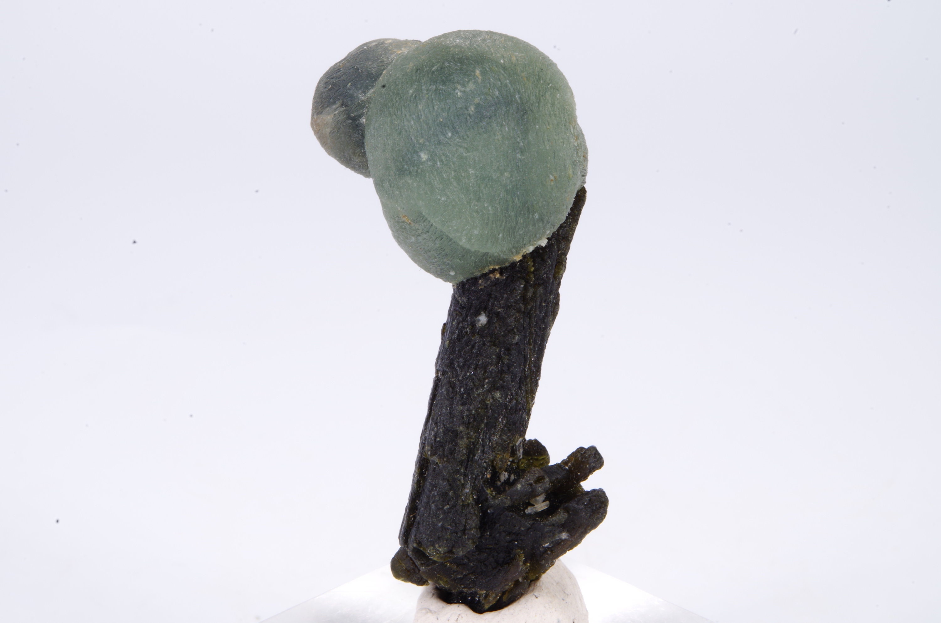 Epidote, Préhnite/Bendougou, Kaye, Mali Afrique/ 4.5x2.5x1.5 17G