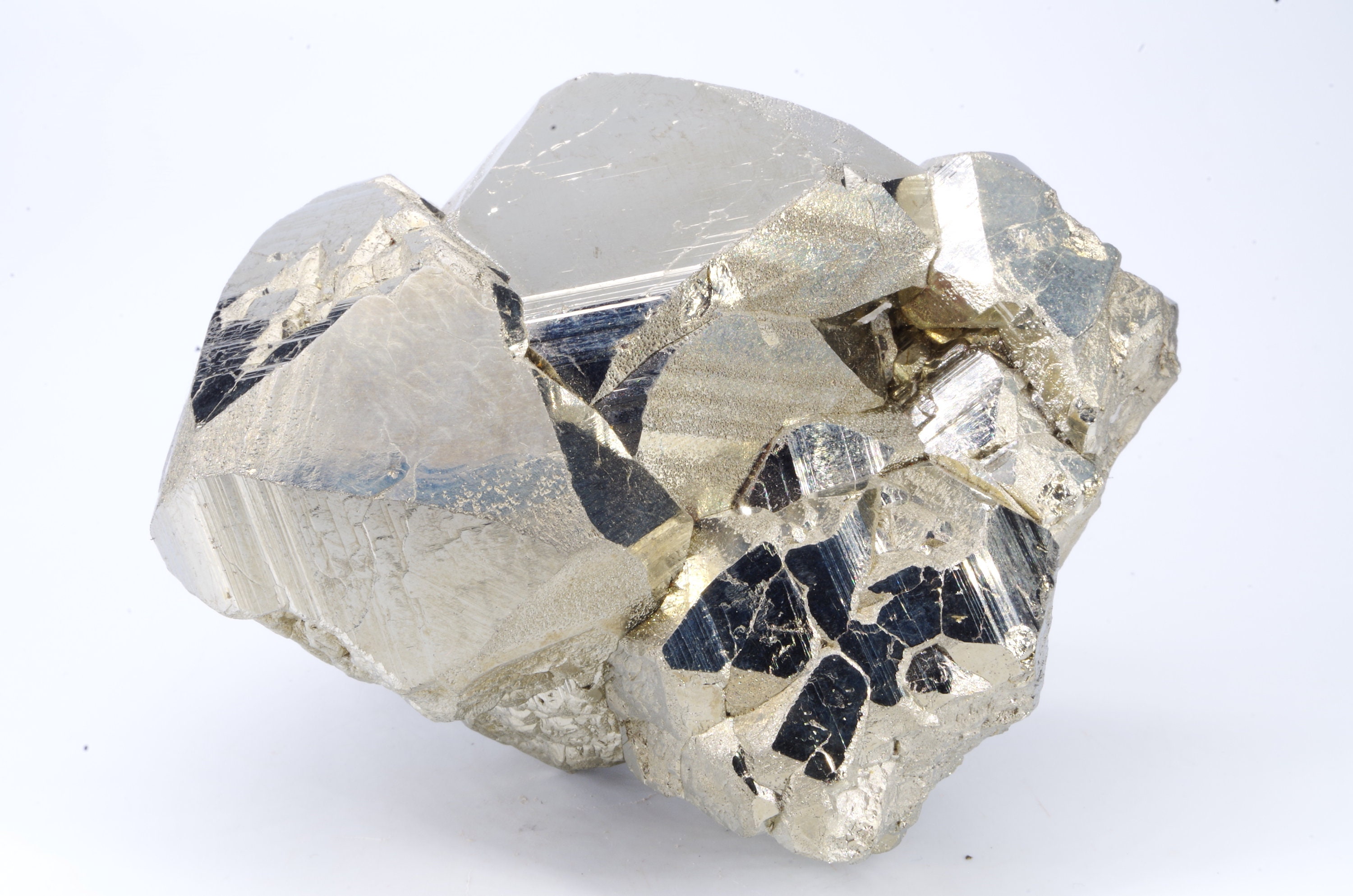 Pyrite Huanzala Mine Pérou/Peru 8x6.5x5cm 579G