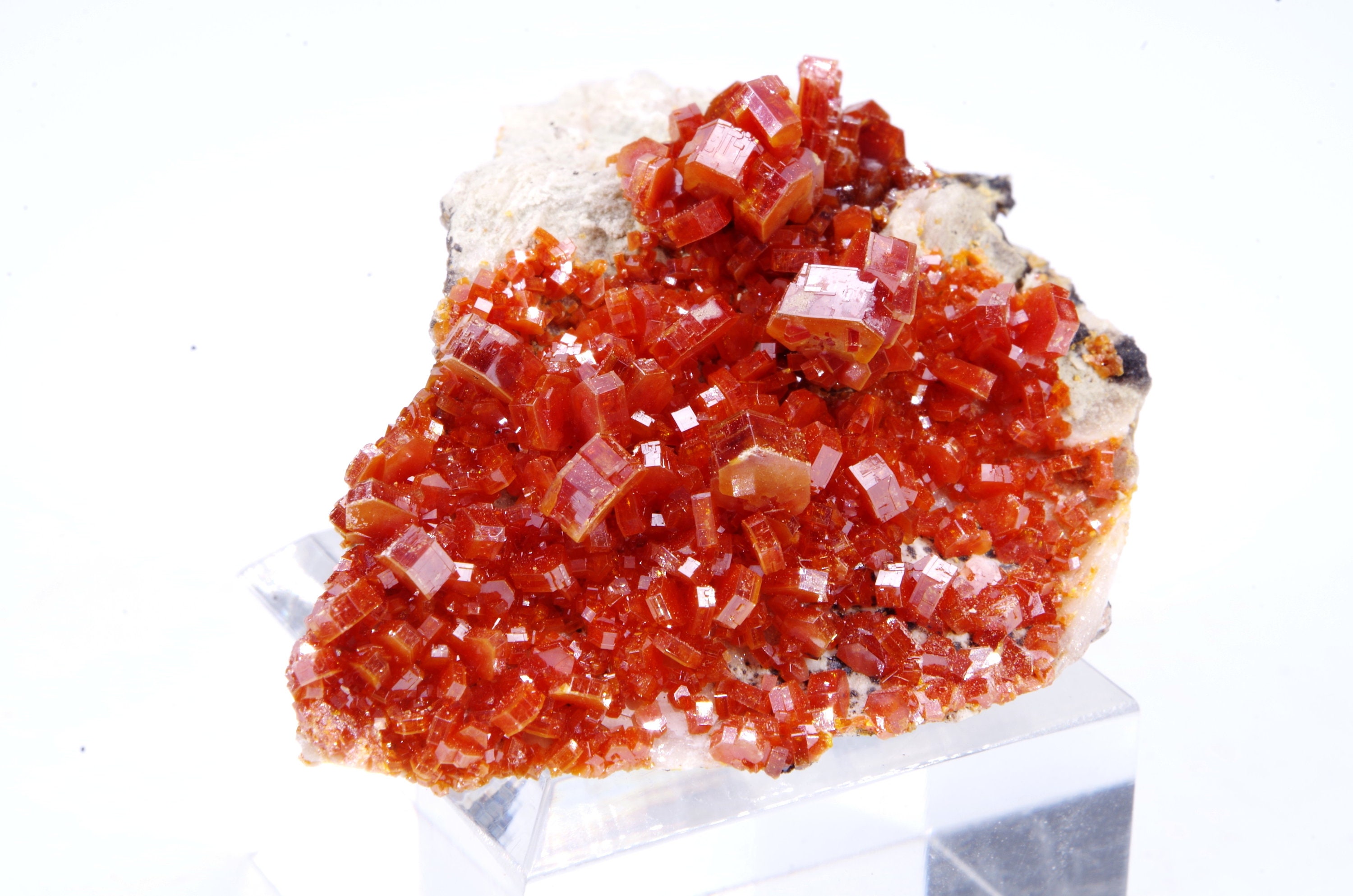 Vanadinite Coud'a Mine Mibla Maroc/Morocco 4.5x4x2.5 38G