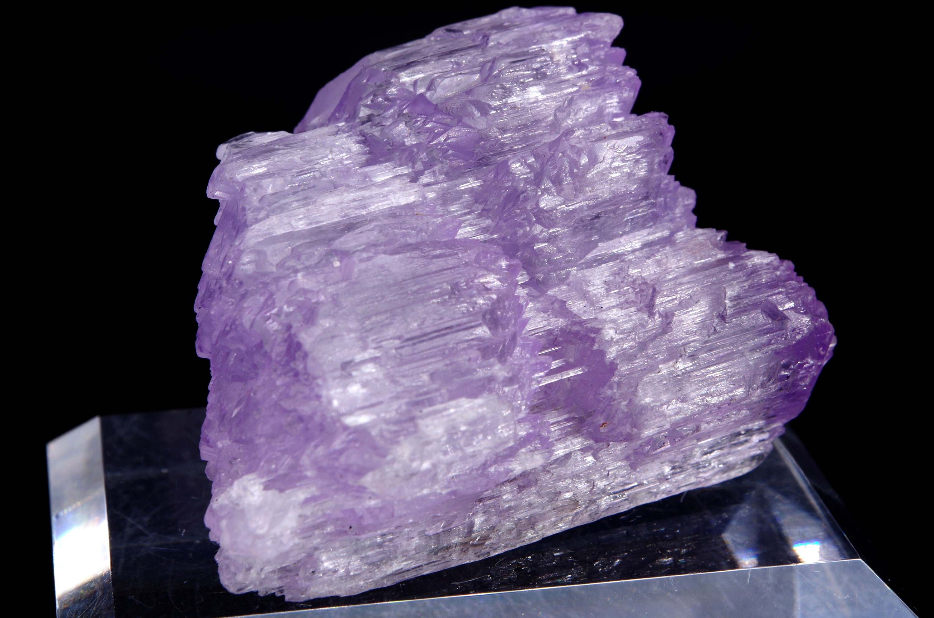 Kunzite | Spodumene/Afghanistan 4.8x3.7x1.5 44G