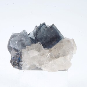 FLUORITE Marsanges, Haute-Loire, France 3x2.5x2cm 15g