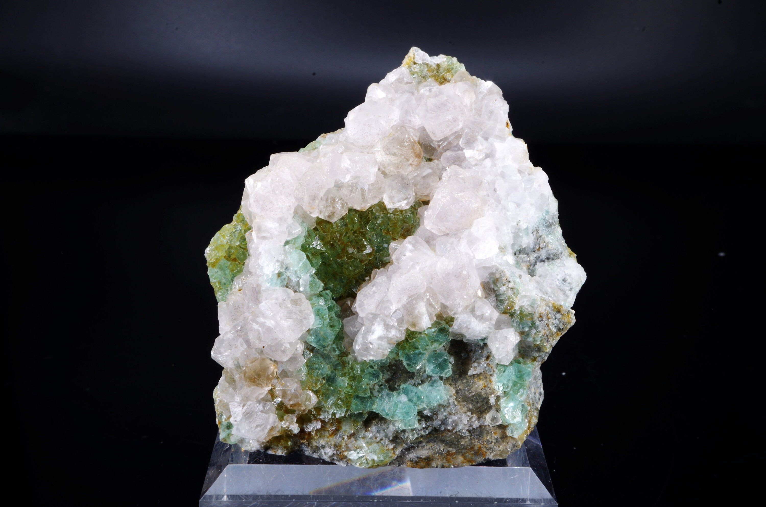 Fluorite Mine Berta Papiol Espagne 7.6x6.7x3.5cm 186G