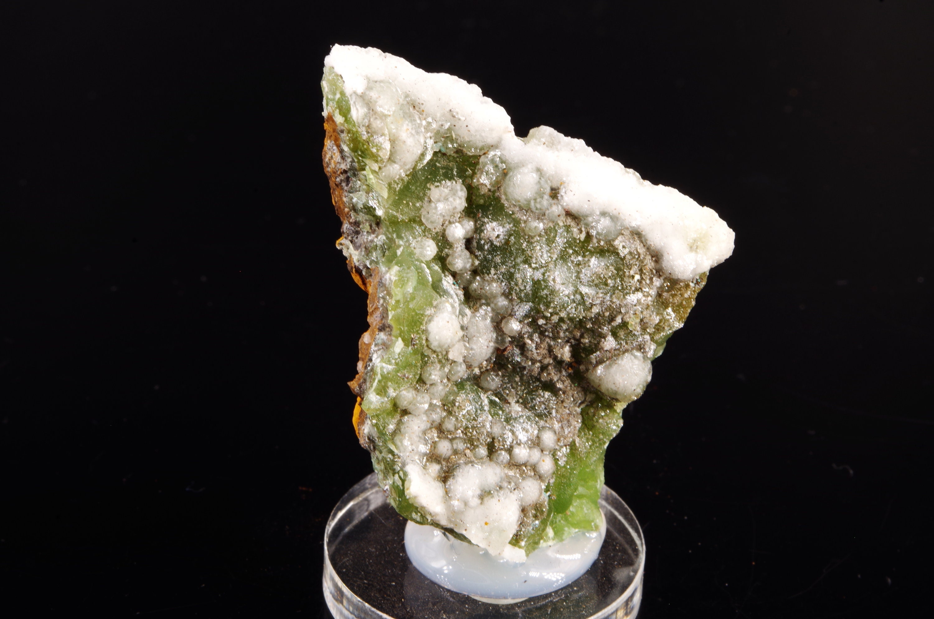 Smithsonite Calcite Lavrion Mine Grèce/Greece 4.5x3.5x2.5cm 38G