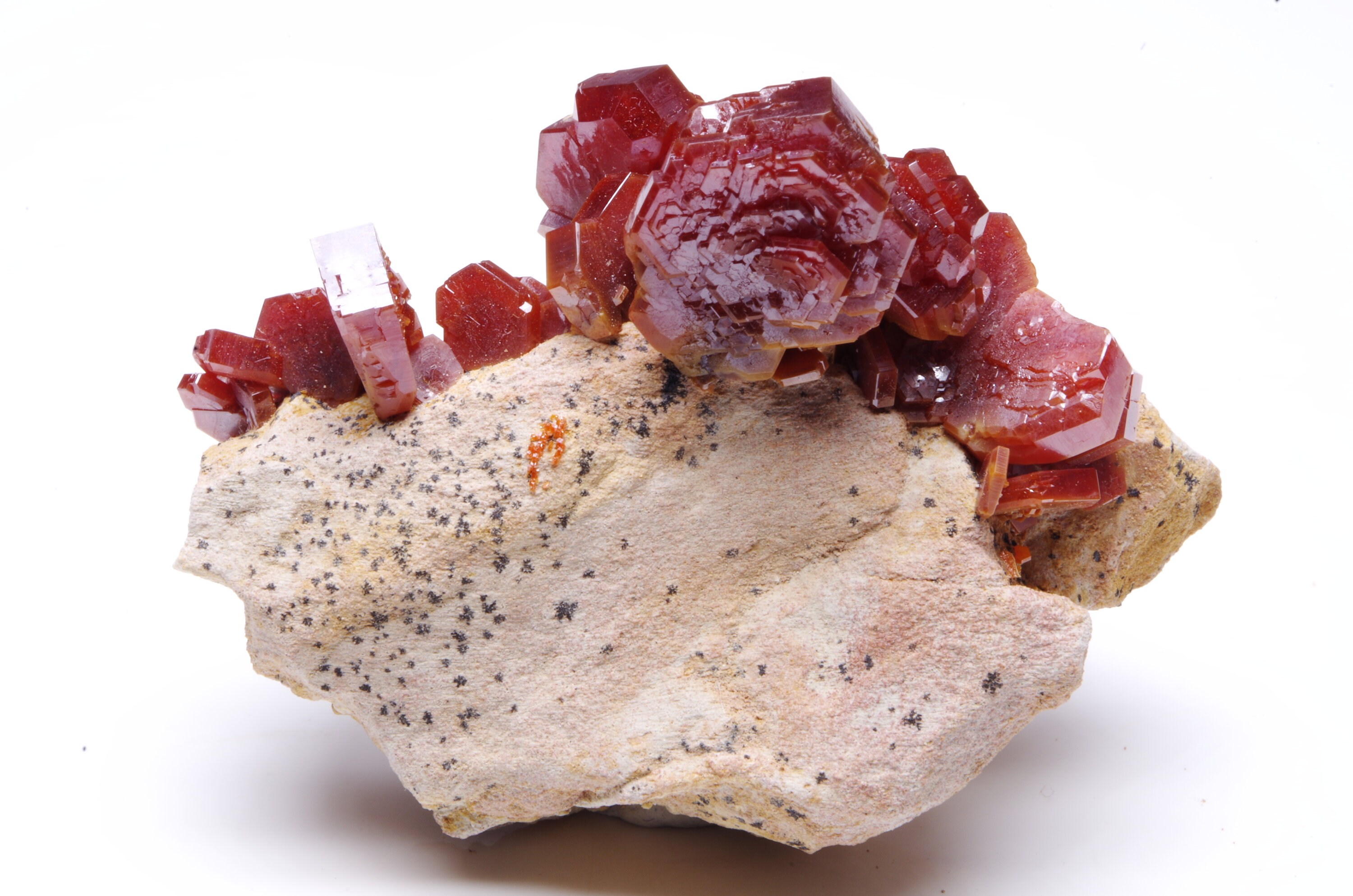 Vanadinite Coud'a, Mibladen Maroc/Morocco 5.5x4x2.3cm 45Gr