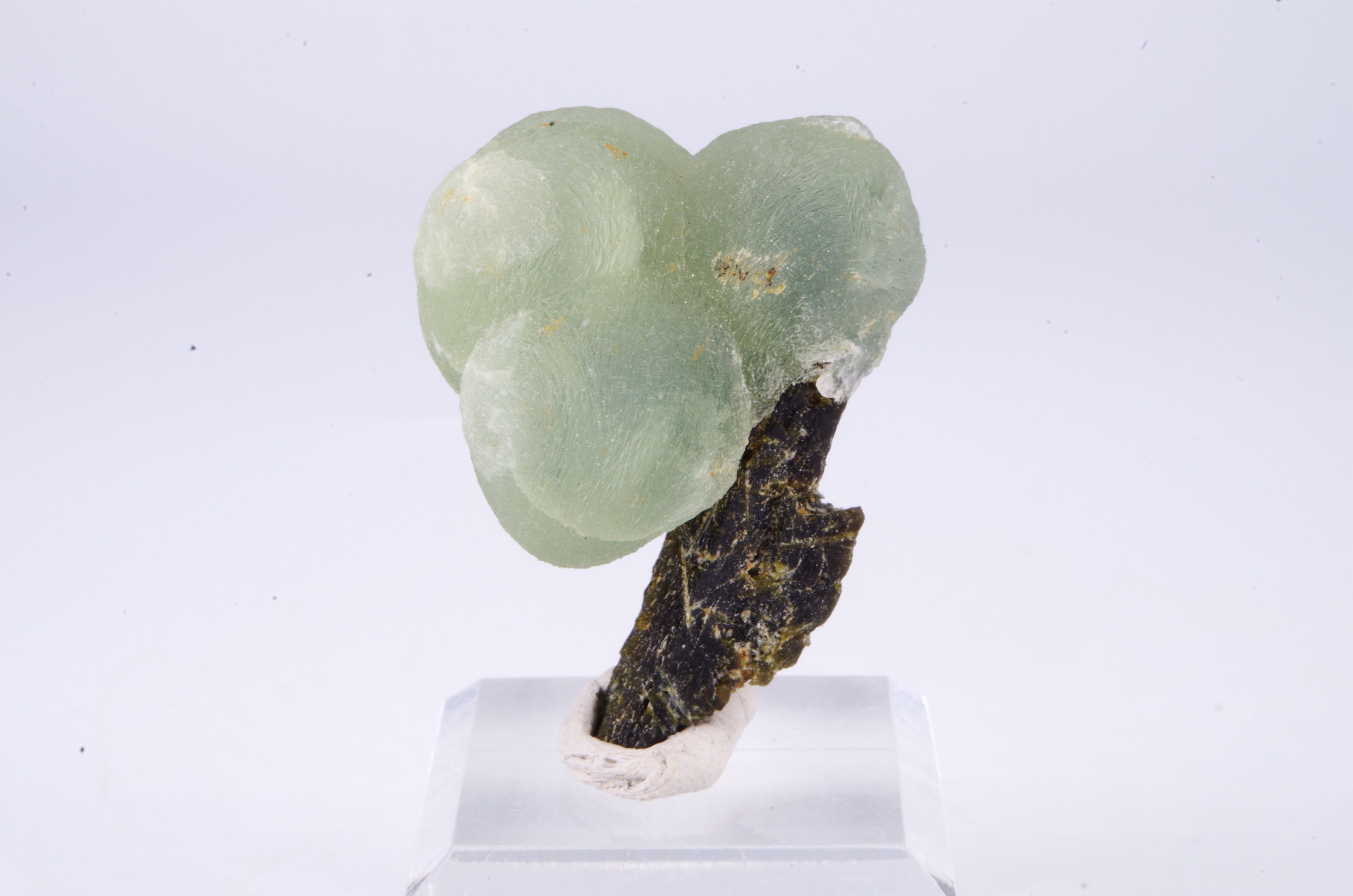 Epidote, Préhnite/Bendougou, Kaye, Mali Afrique/ 3x3x3 28G