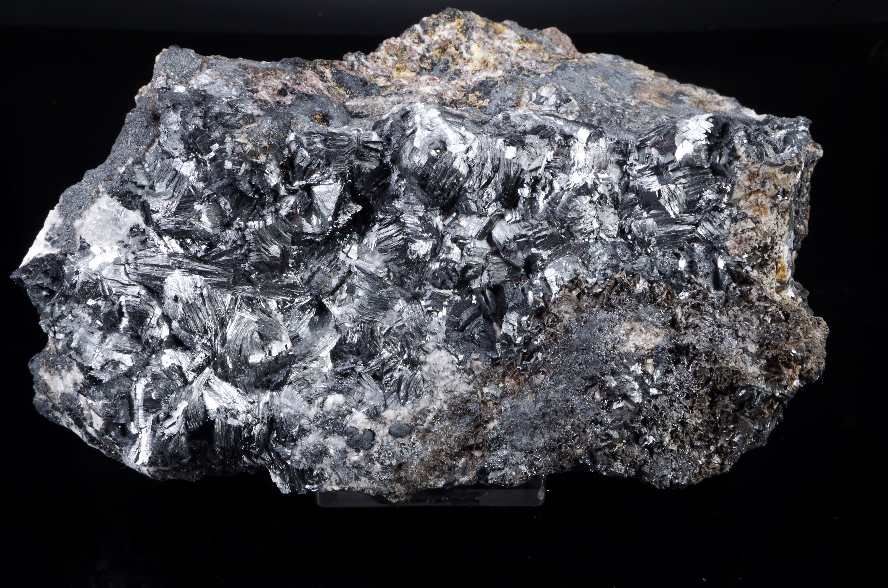 Pyrolusite, Imini, Ouarzazate, Maroc/13x7x7 1.170 Kg