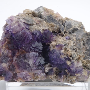 Fluorita Rancennes, Ardenas Francia 9.5x6.1x4.3cm 254g