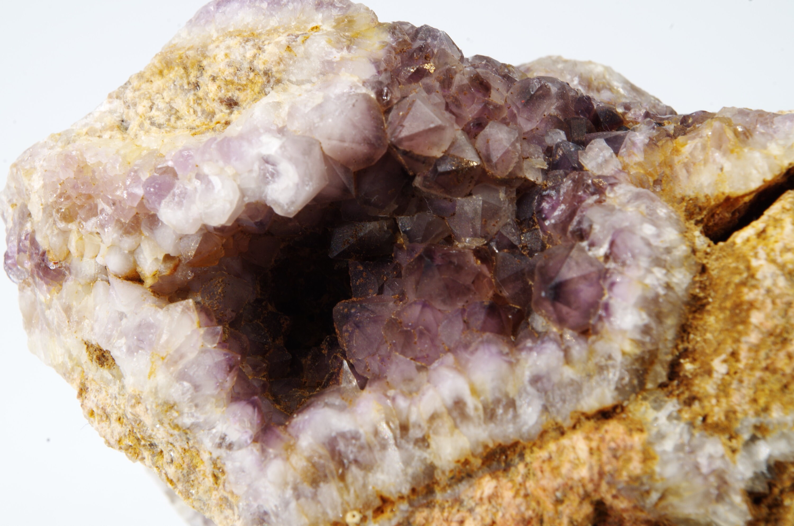 Améthyste Auvergne France 8x5x4cm 198G