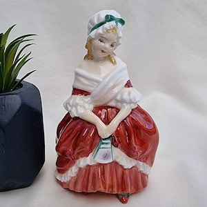Royal Doulton, Royal Doulton figurine, Royal Doulton HN2038, Lady figurine, Porcelain lady figurine, Royal Doulton