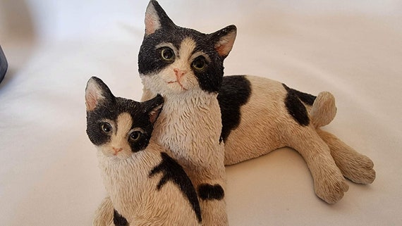 シェラット＆シンプソンの猫、シェラット＆シンプソン、白黒猫の置物 