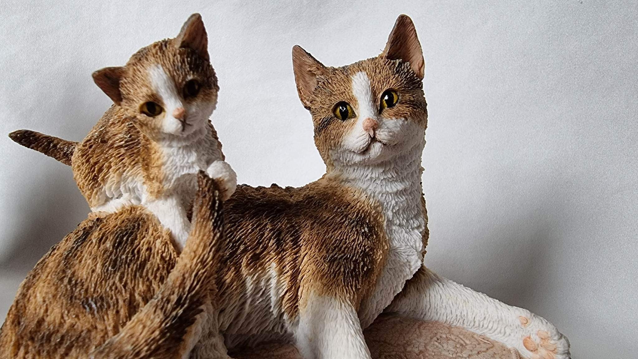 カントリーアーティストの猫、カントリーアーティストの猫の置物 