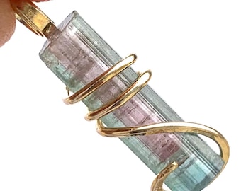 Collier pendentif en or 14 carats, argent sterling et tourmaline pastèque, cristal naturel (27 x 6 mm)