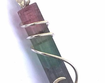 Pendentif en tourmaline pastèque, fil d'argent sterling, cristal naturel