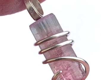 Collier pendentif en tourmaline pastèque, cristal naturel