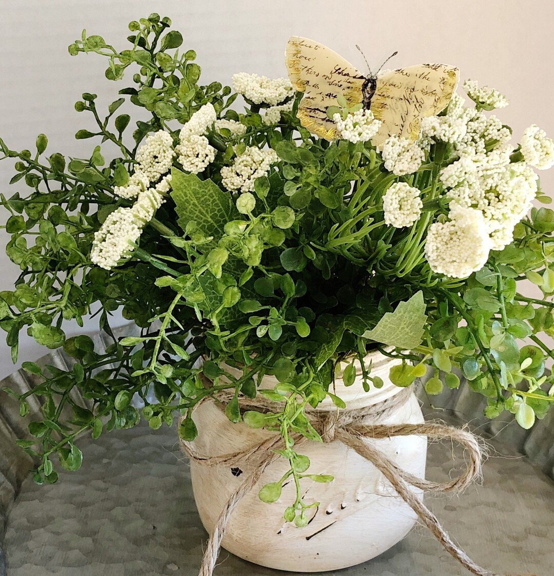 Farmhouse Floral Arrangements, Mason Jar Centerpiece, Mason Jar