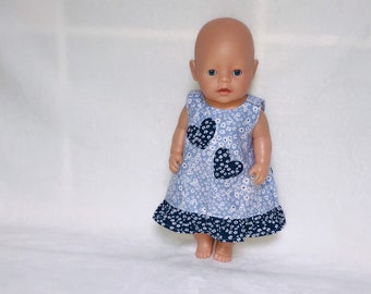 Kleid mit Herzen - Puppenkleidung 43 cm - Puppenkleid