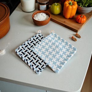 Vintage Inspired Cotton Trivet & Potholder Set -  Handwoven Kitchen Textiles, Farmhouse Potholders