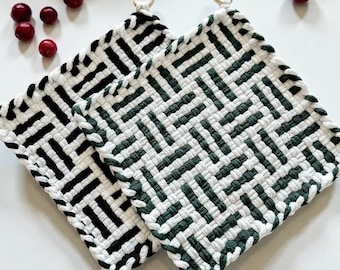 Vintage Inspired Cotton Potholder Set: Autumn Kitchen Trivet