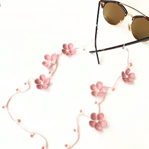 Glasses Chain Crochet / Flower Sunglasses Chain / Eyeglass Chain / Eyeglasses Necklace / Reading Glasses Chain / Readers Gift